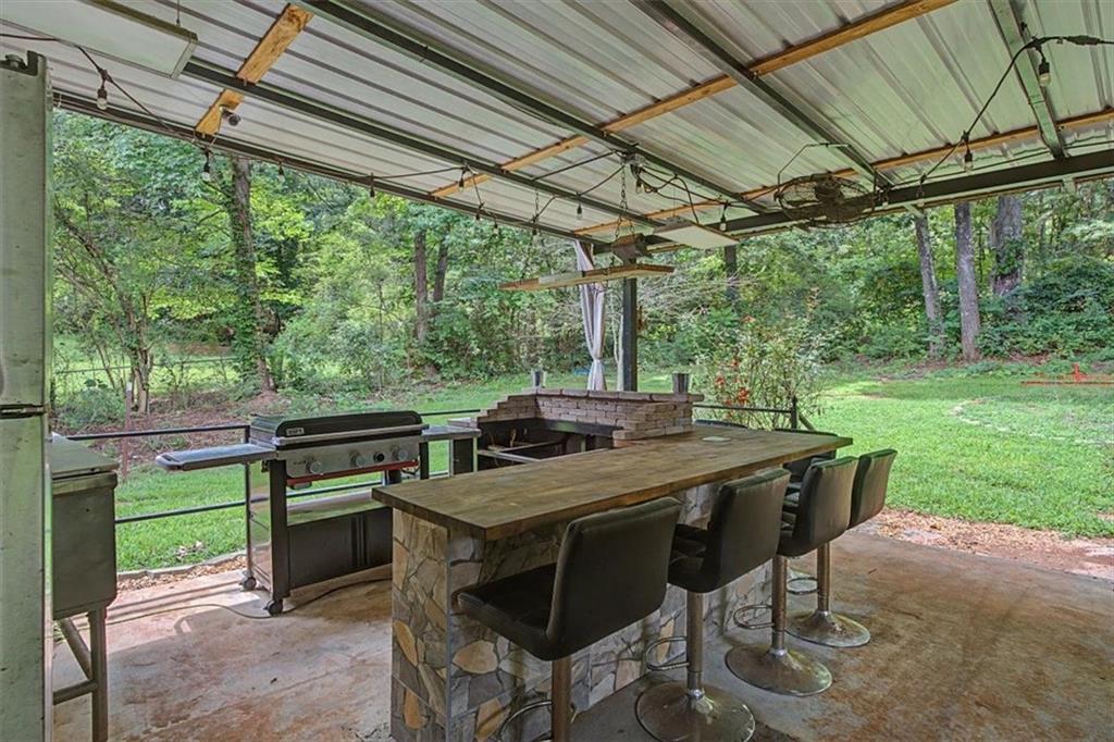 1516 Willow Gate Way Auburn GA 30011
