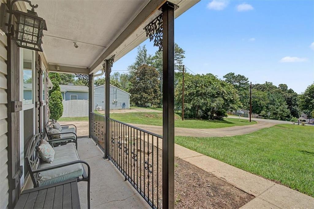 1516 Willow Gate Way Auburn GA 30011