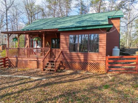 281 Briarpatch Way Cleveland GA 30528