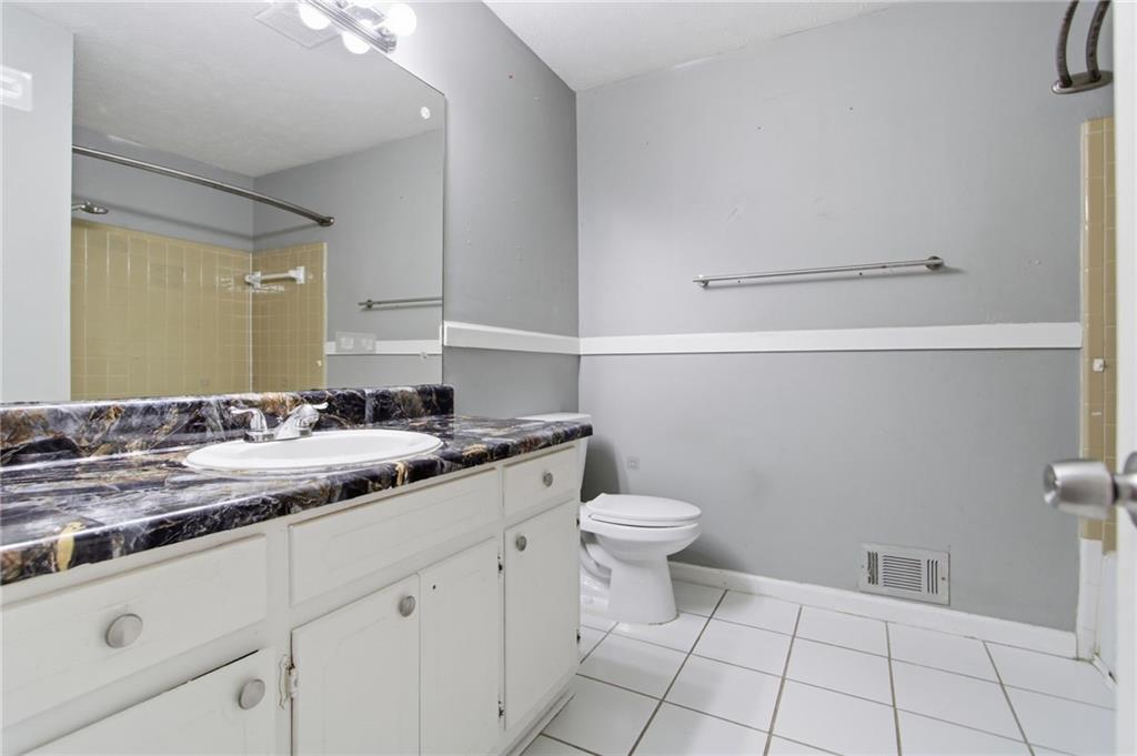 1614 Devon Court Stone Mountain GA 30088