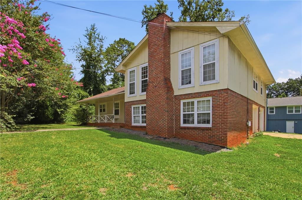 1614 Devon Court Stone Mountain GA 30088