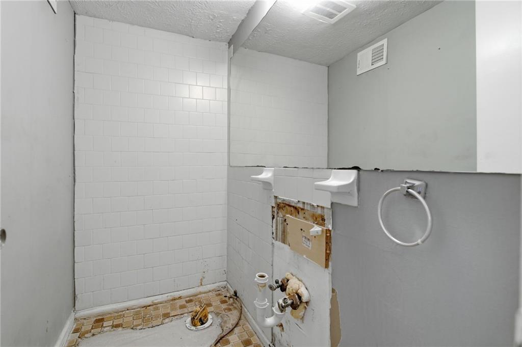1614 Devon Court Stone Mountain GA 30088