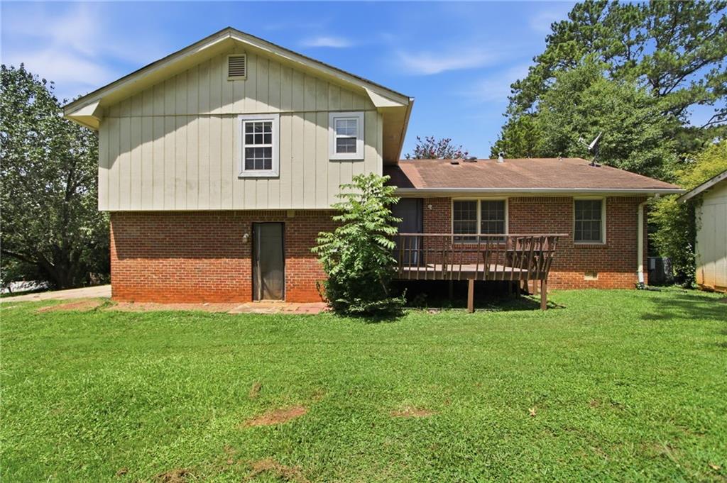 1614 Devon Court Stone Mountain GA 30088
