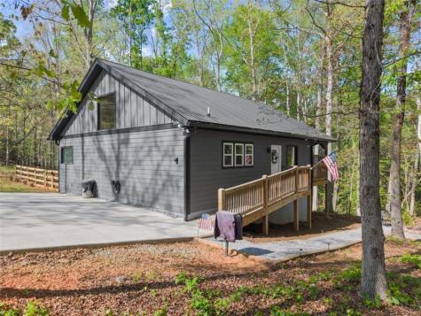 162 Hickory Ridge Drive Cleveland GA 30528