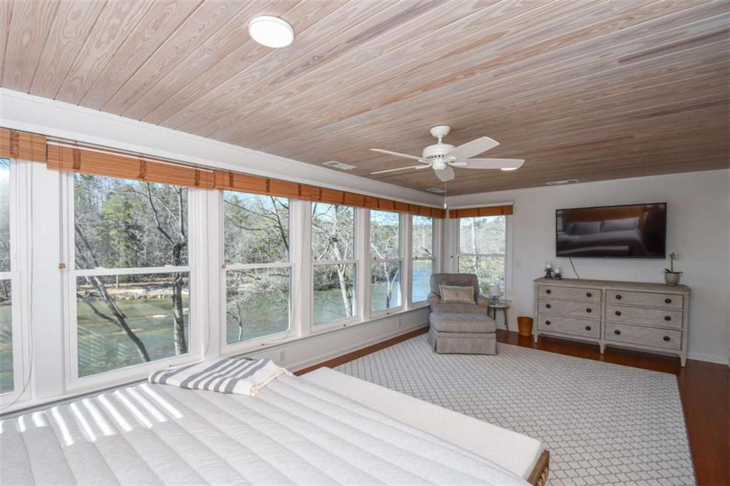 1207 Old River Road Cornelia GA 30531