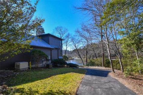 1207 Old River Road Cornelia GA 30531