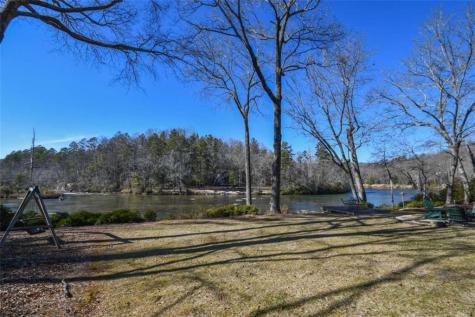 1207 Old River Road Cornelia GA 30531