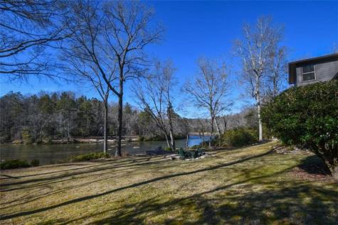1207 Old River Road Cornelia GA 30531