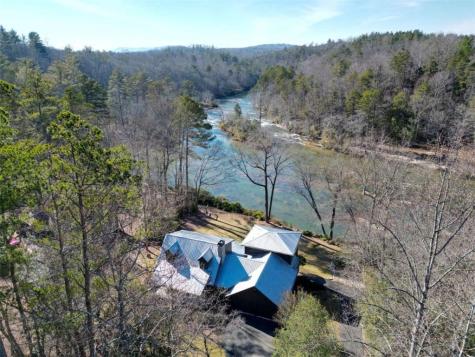 1207 Old River Road Cornelia GA 30531