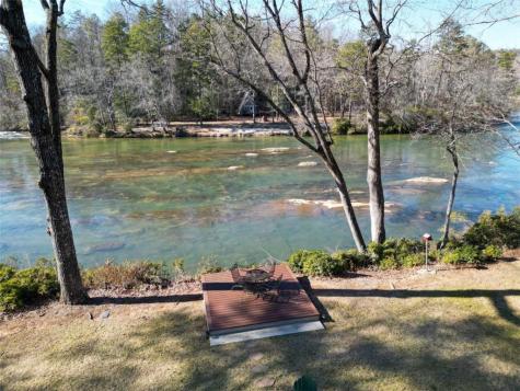 1207 Old River Road Cornelia GA 30531