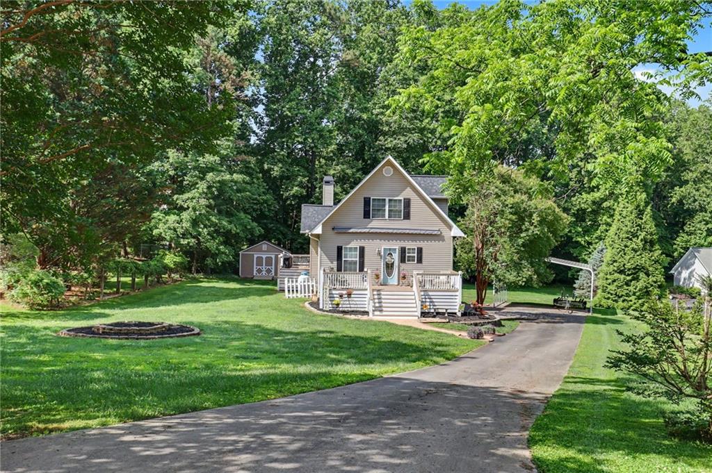 2255 Thunder Oak Road Young Harris GA 30582