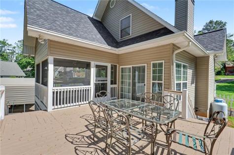 2255 Thunder Oak Road Young Harris GA 30582
