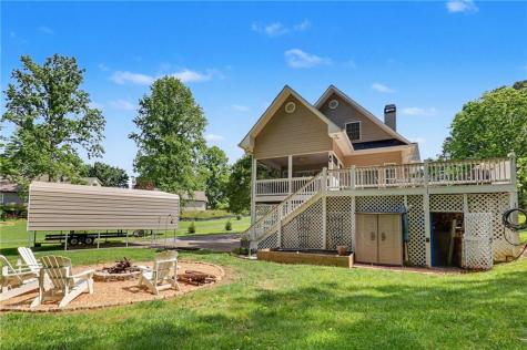 2255 Thunder Oak Road Young Harris GA 30582
