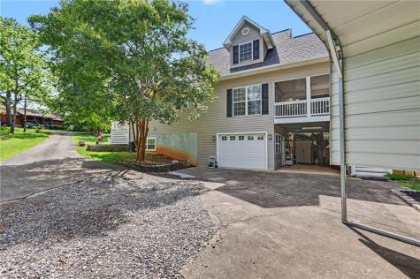 2255 Thunder Oak Road Young Harris GA 30582
