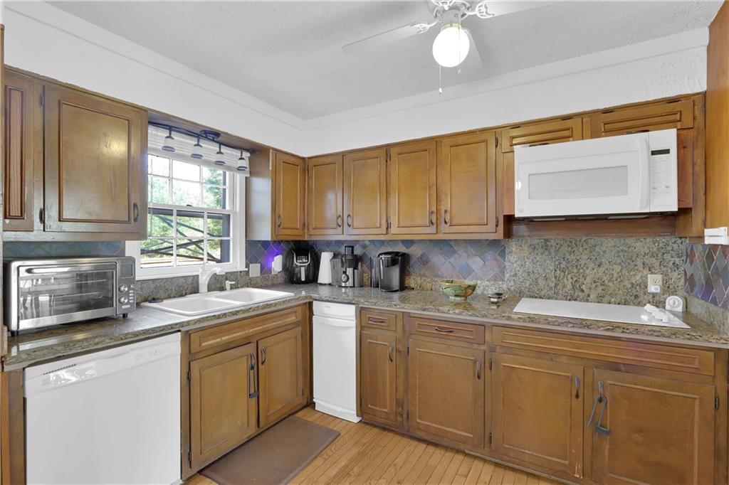 1749 Hidden Hills Parkway Stone Mountain GA 30088
