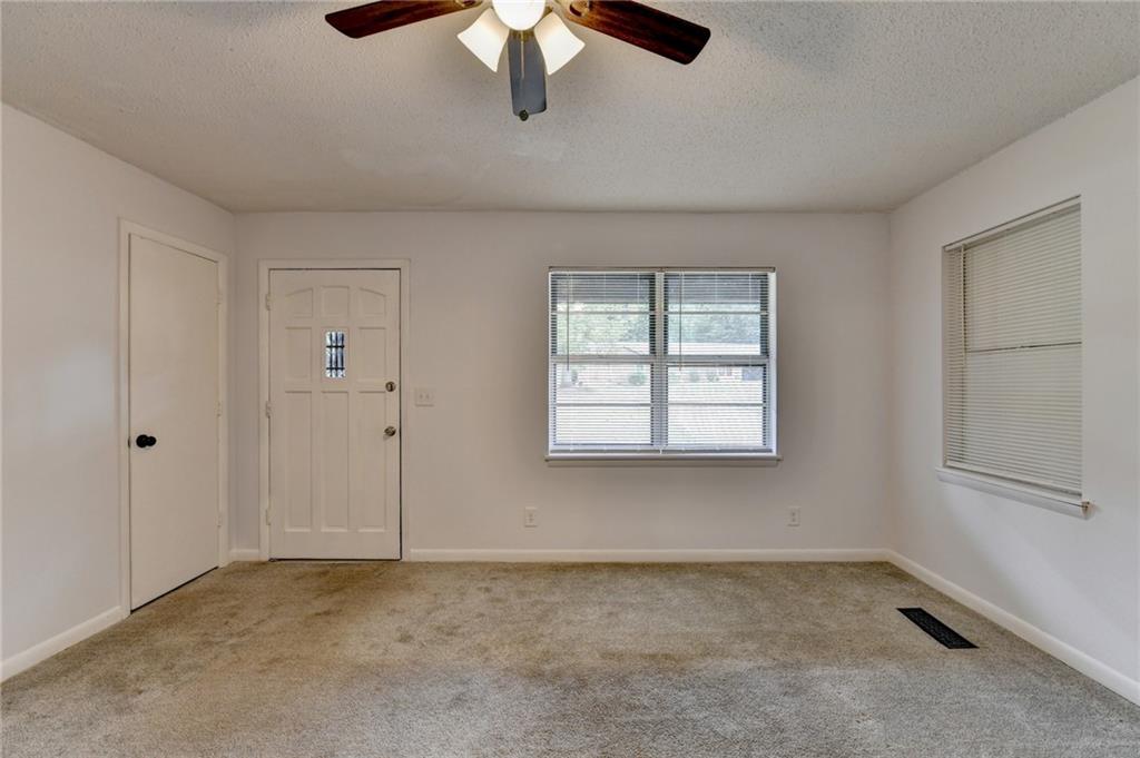 4921 Merlin Drive Oakwood GA 30566