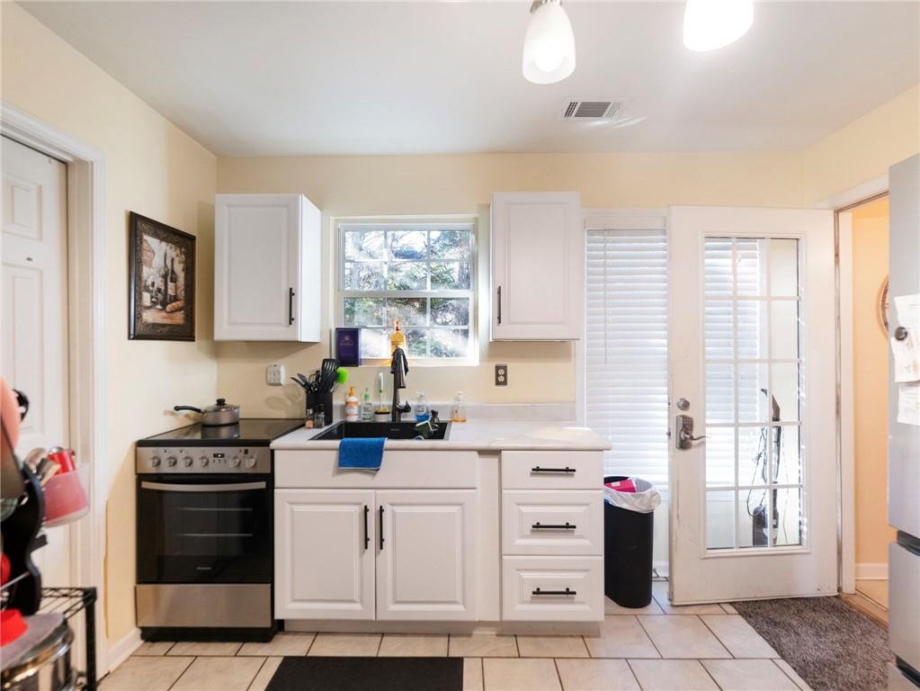 7389 Williams Road Flowery Branch GA 30542