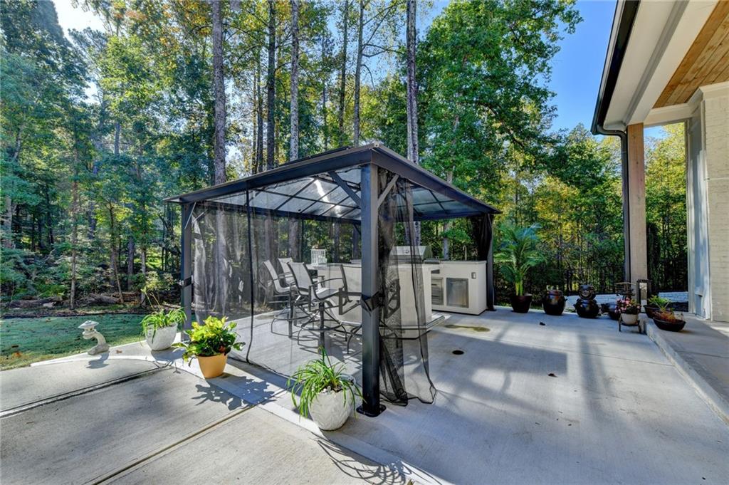 1646 Thomas Drive Hoschton GA 30548