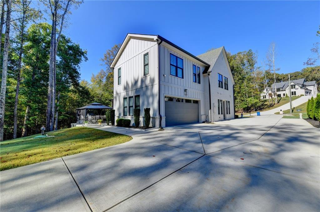 1646 Thomas Drive Hoschton GA 30548