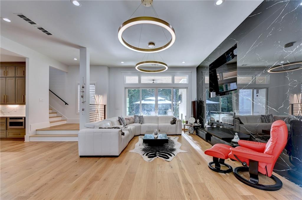 1646 Thomas Drive Hoschton GA 30548