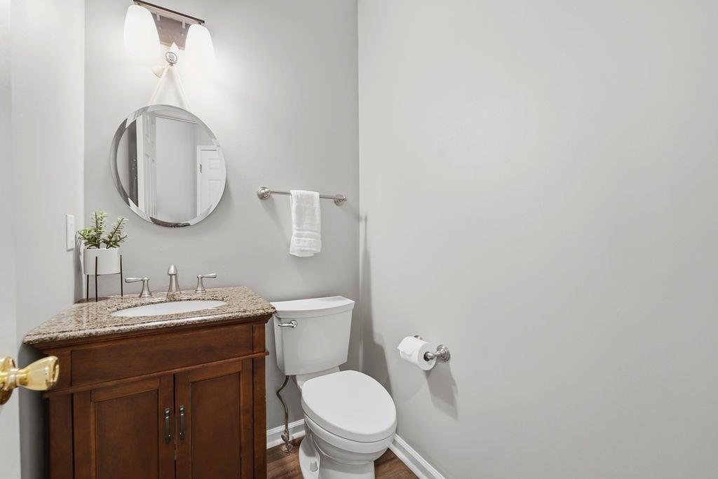1938 Greensferry Glen Lawrenceville GA 30043