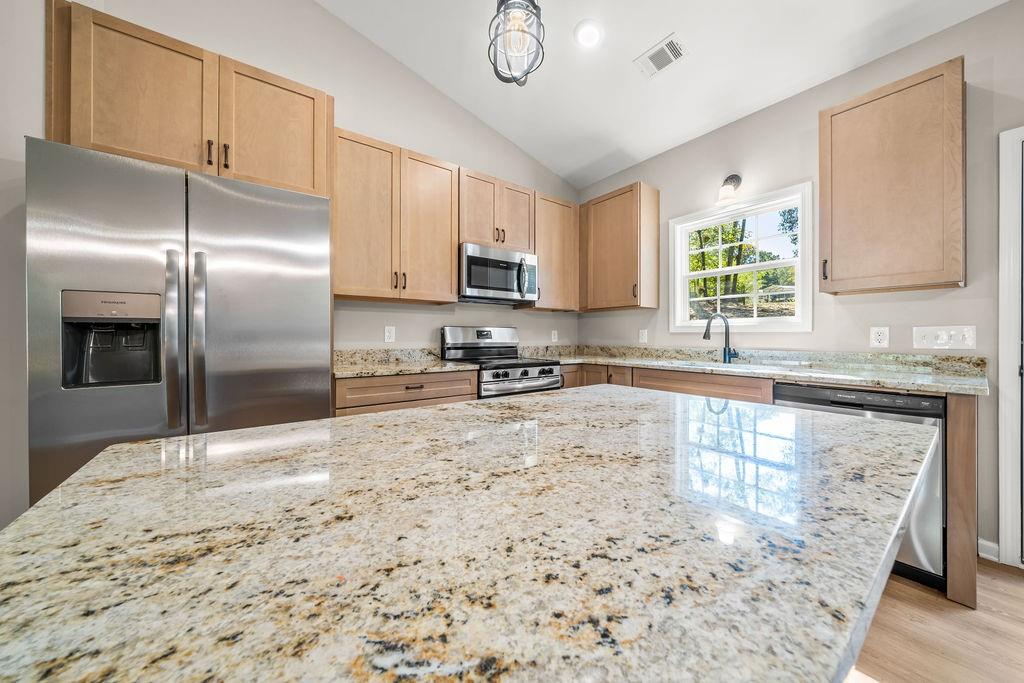 652 Harris Circle Cedartown GA 30125