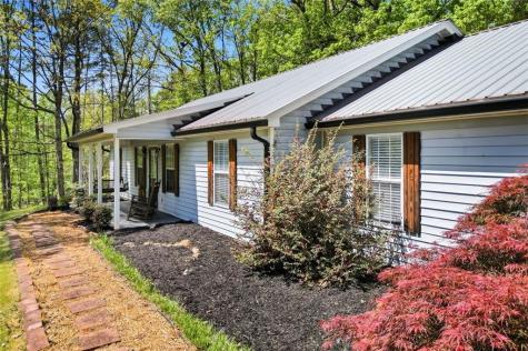 4136 Town Creek Road Cleveland GA 30528