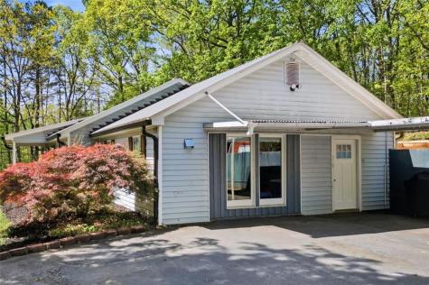4136 Town Creek Road Cleveland GA 30528