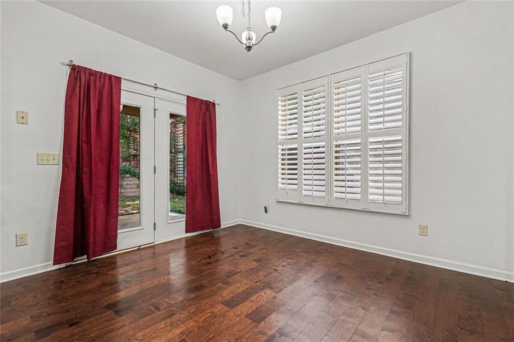 4987 Rapahoe Atlanta GA 30349