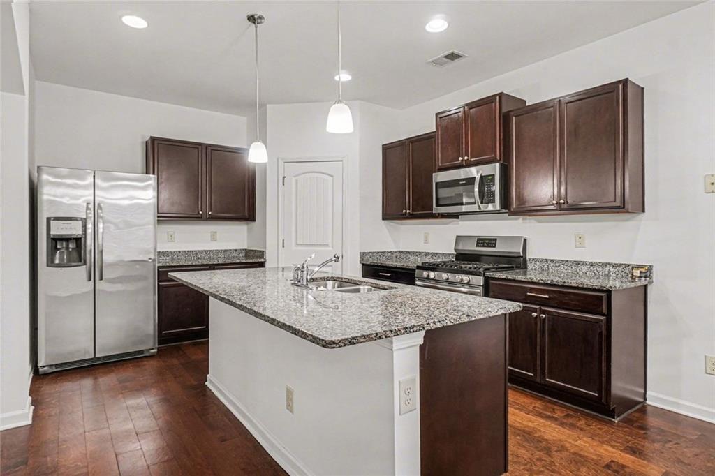 4987 Rapahoe Atlanta GA 30349