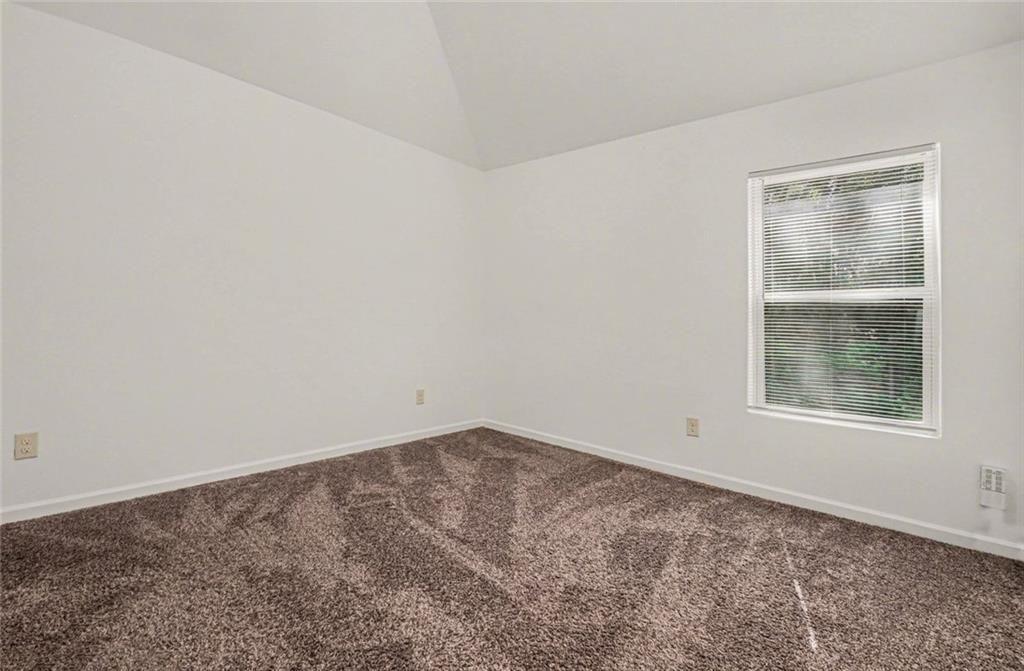 4987 Rapahoe Atlanta GA 30349