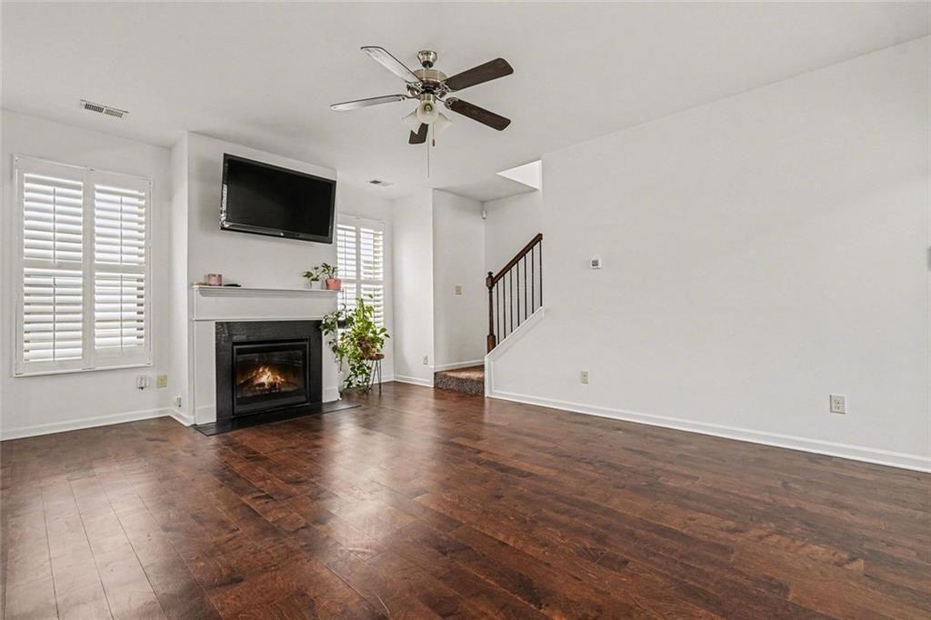4987 Rapahoe Atlanta GA 30349