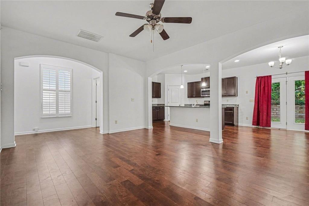 4987 Rapahoe Atlanta GA 30349