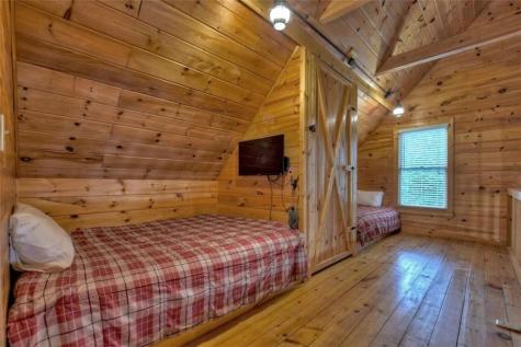 133 Muller Lane Ellijay GA 30540