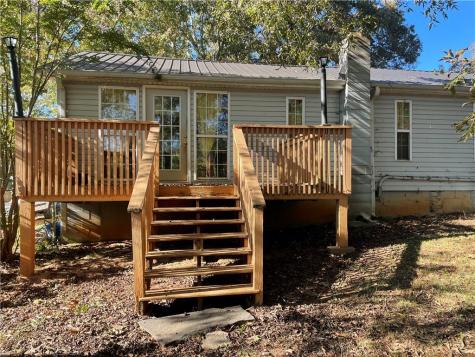 75 Fairhaven Lane Cleveland GA 30528