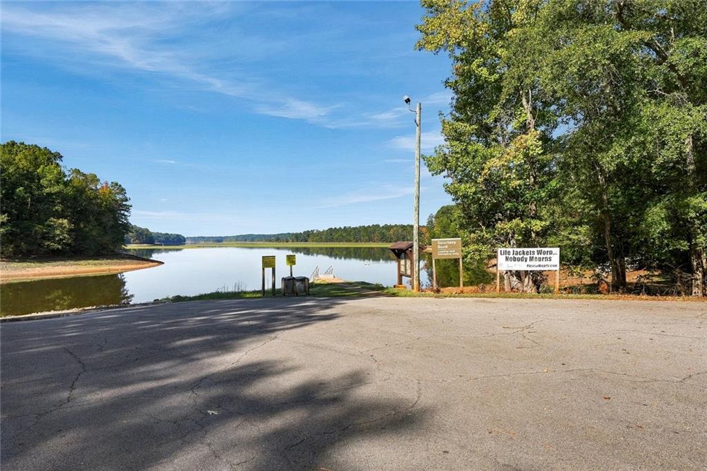 35 Point North Drive Hogansville GA 30230