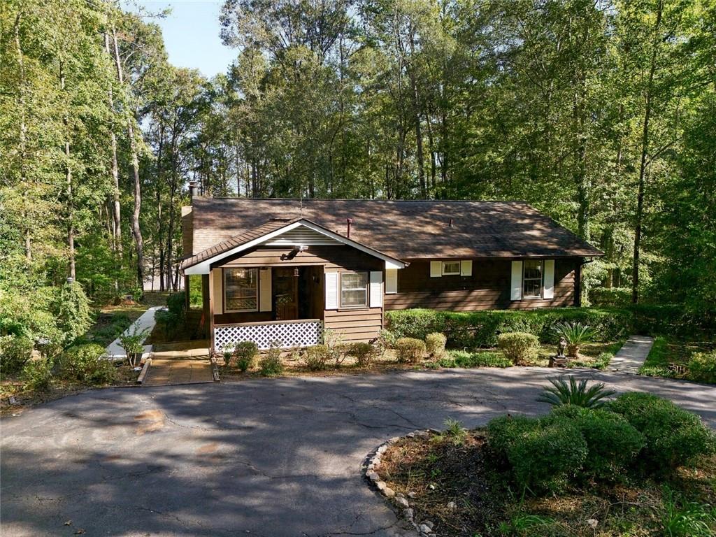 35 Point North Drive Hogansville GA 30230