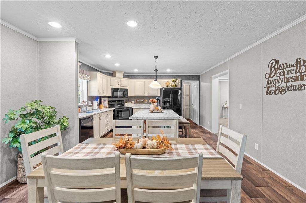 215 Navajo Trail Bowdon GA 30108