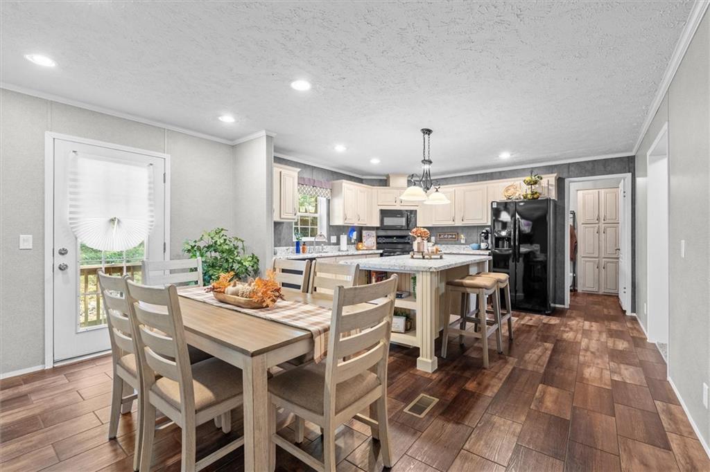215 Navajo Trail Bowdon GA 30108