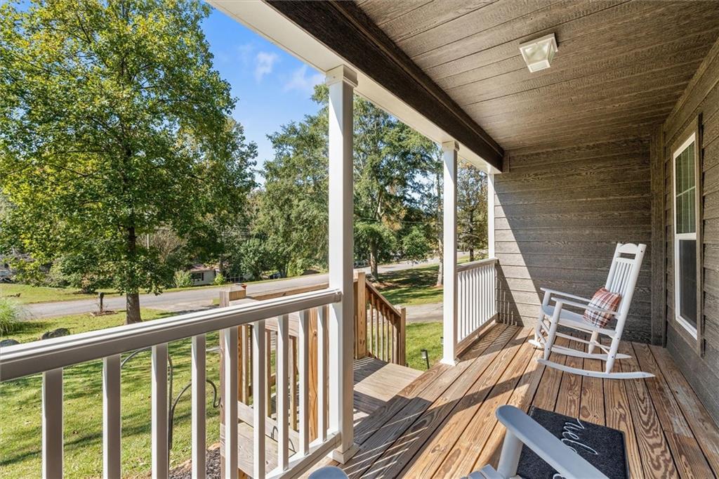 215 Navajo Trail Bowdon GA 30108