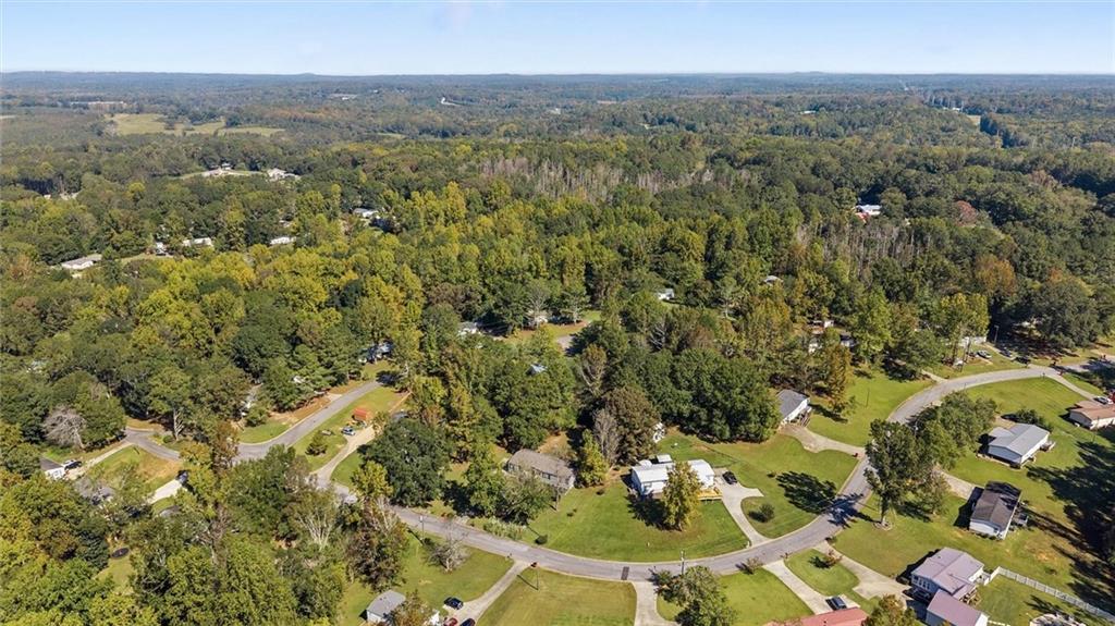 215 Navajo Trail Bowdon GA 30108