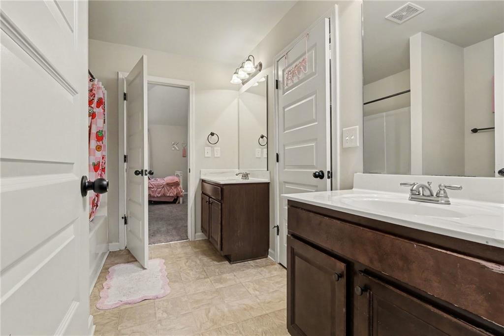 20 Stream Glen Court Covington GA 30016
