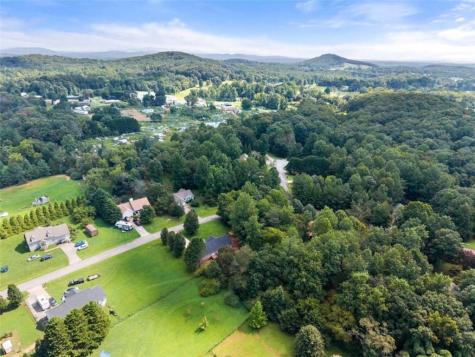 683 Ash Wood Lane Cleveland GA 30528