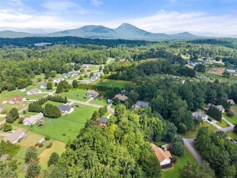 683 Ash Wood Lane Cleveland GA 30528