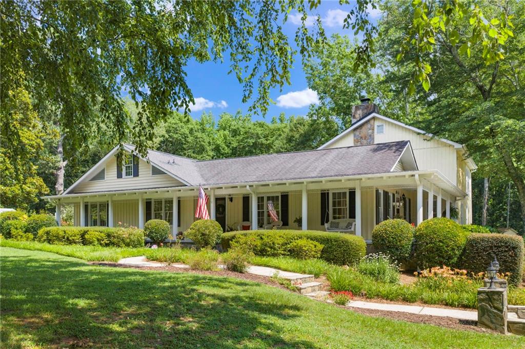 2324 E Cherokee Drive Woodstock GA 30188