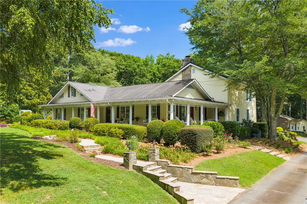 2324 E Cherokee Drive Woodstock GA 30188
