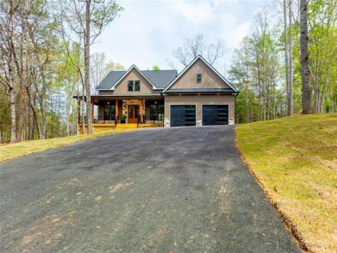 1050 Rainbow Circle Cleveland GA 30528