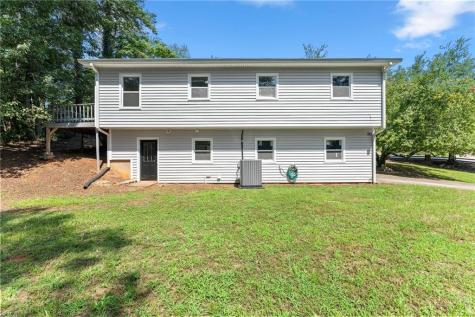 31 S Wind Drive Dahlonega GA 30533