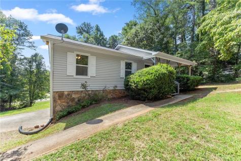 31 S Wind Drive Dahlonega GA 30533