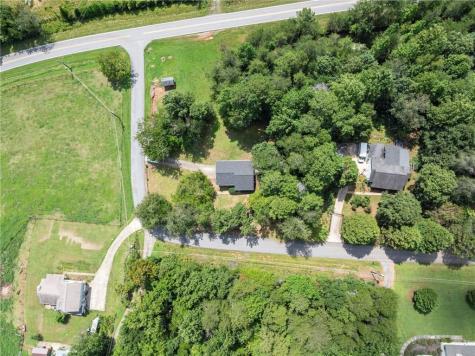 31 S Wind Drive Dahlonega GA 30533